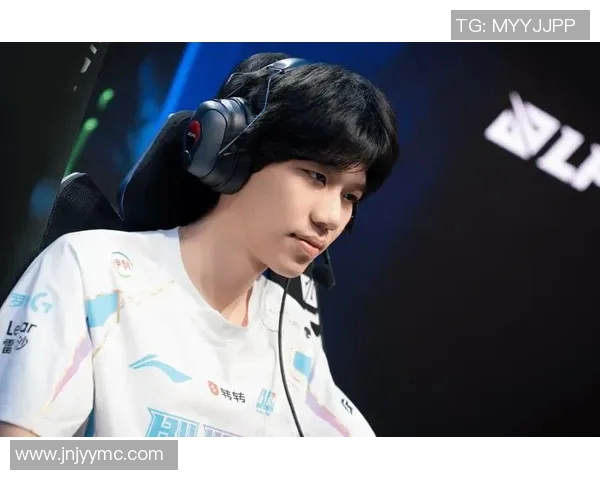 电竞实时数据解析和平精英BLG战队的节奏与策略探讨