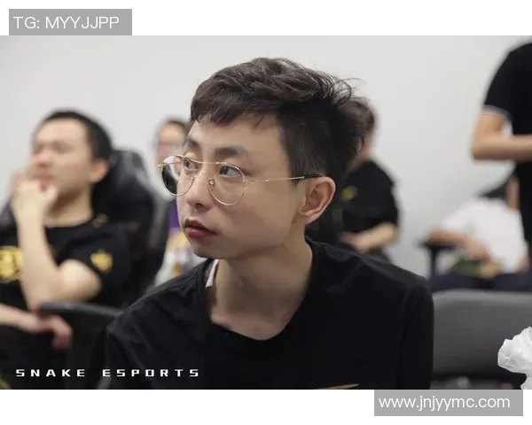 电竞比分洲际赛分析LNG战队耐力表现与战术调整的深度探讨 电竞比分洲际赛分析LNG战队耐力表现与战术调整的深度探讨