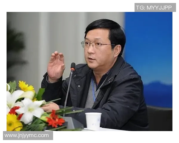 与杨伟畅谈和平精英的成长历程与职业生涯的点滴回忆实时新闻 与杨伟畅谈和平精英的成长历程与职业生涯的点滴回忆实时新闻